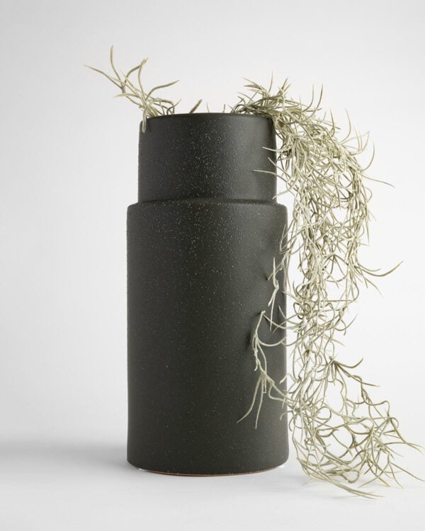 Sawyer Vase – Charcoal