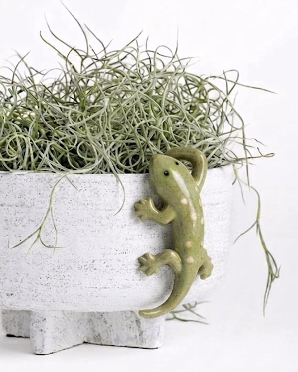 Gecko Pot Hanger